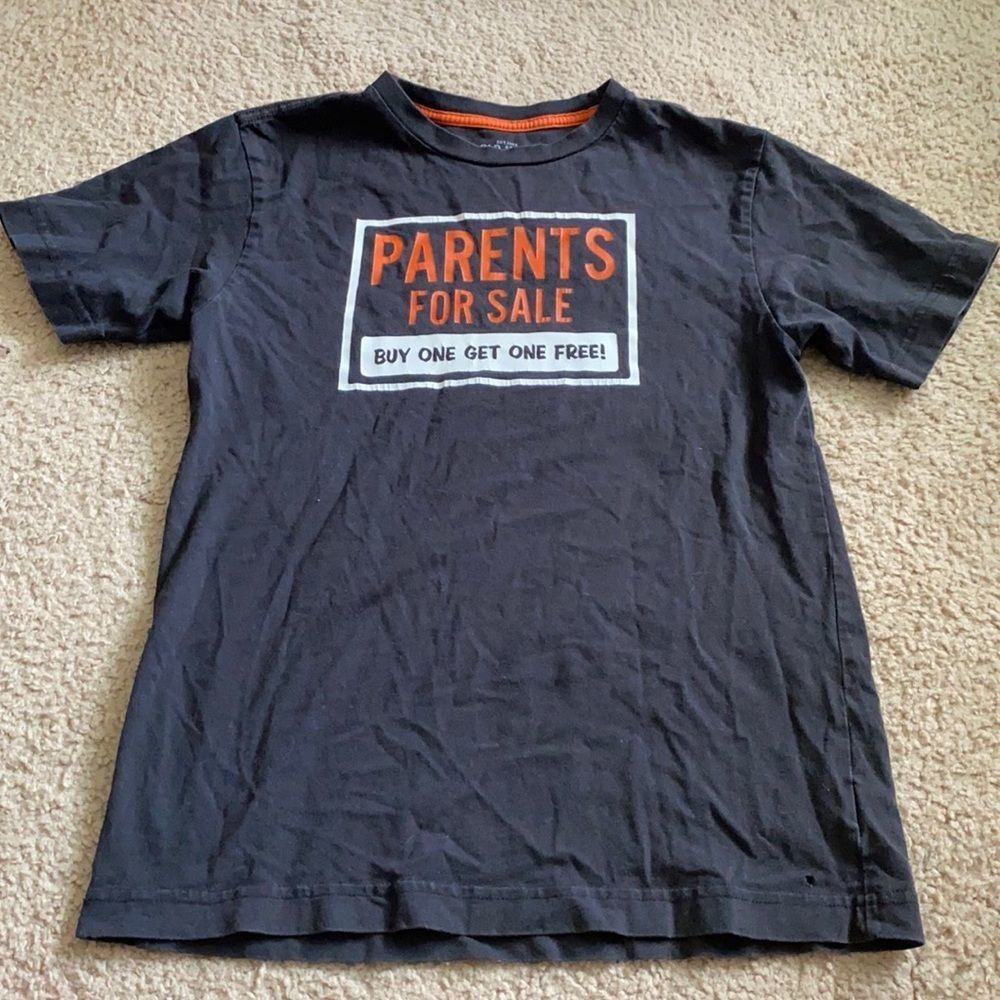 Old navy tee shirt